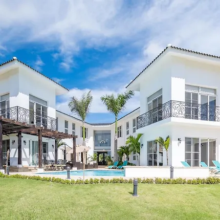 Amazing Private Villa With Chef And Maids